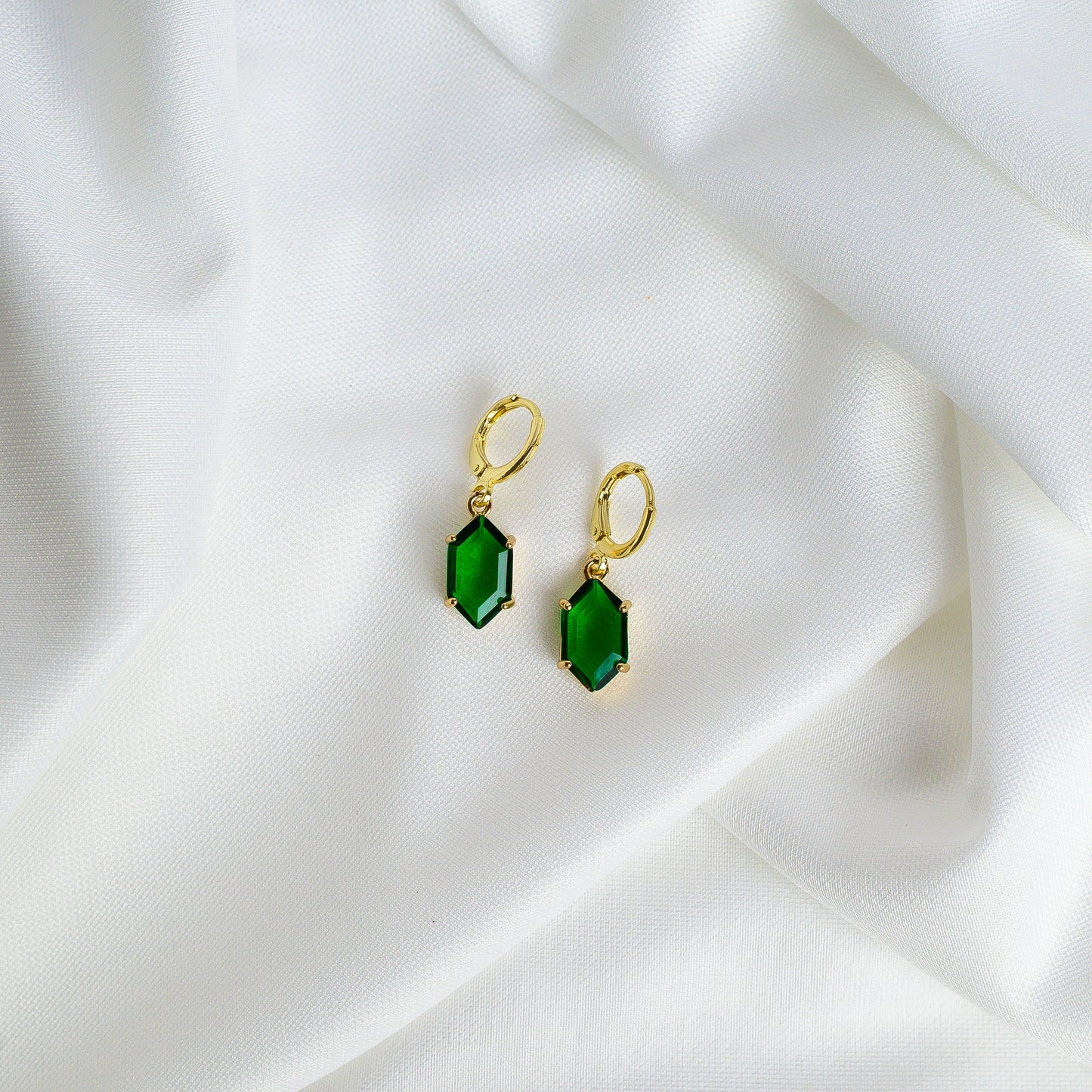 Hexa Charm Earring