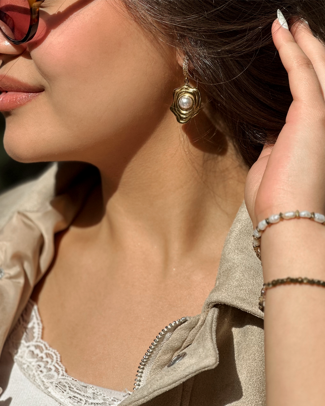 Wave Pearl Earring