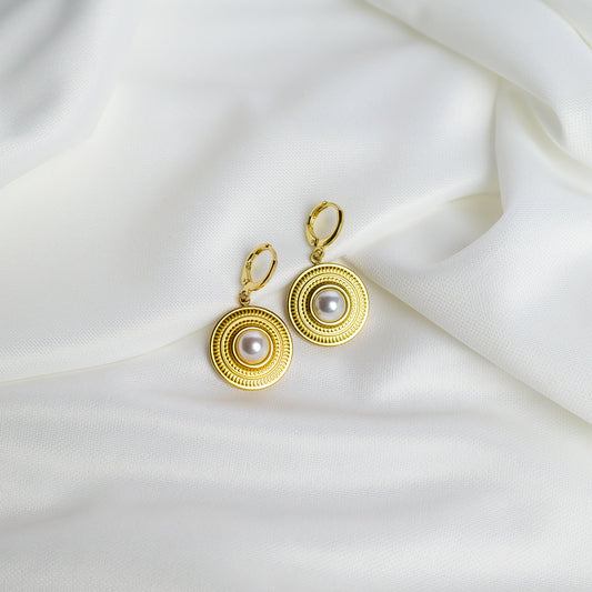 Pearl Halo Earring